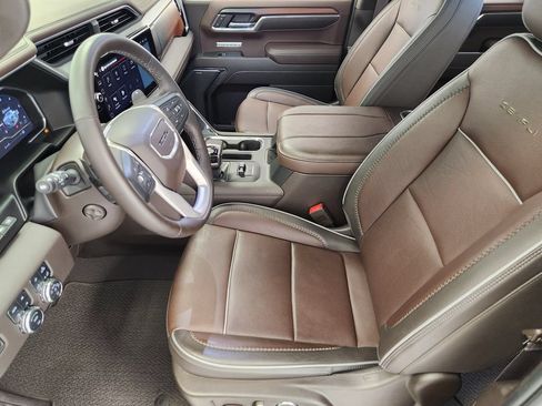 Used 2024 GMC Sierra 1500 Denali w/ Denali Reserve Package AWD/4WD image 13