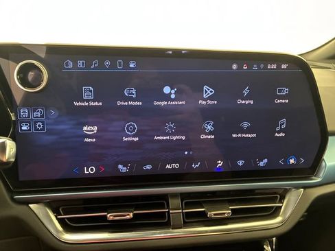 Certified 2024 Chevrolet Equinox EV LT AWD/4WD image 26