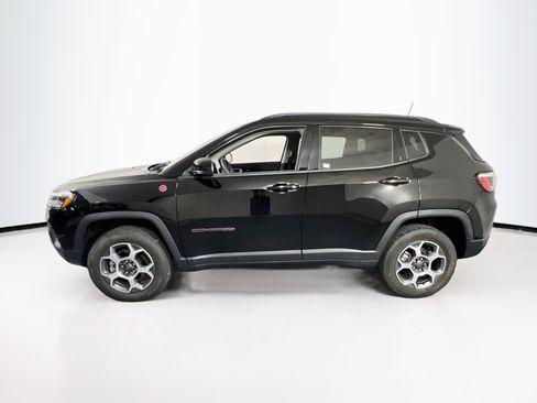 Used 2022 Jeep Compass Trailhawk AWD/4WD image 8