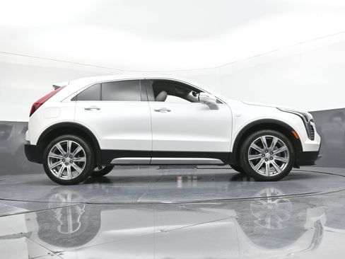 Used 2022 Cadillac XT4 Premium Luxury w/ Enhanced Visibility Package image 29