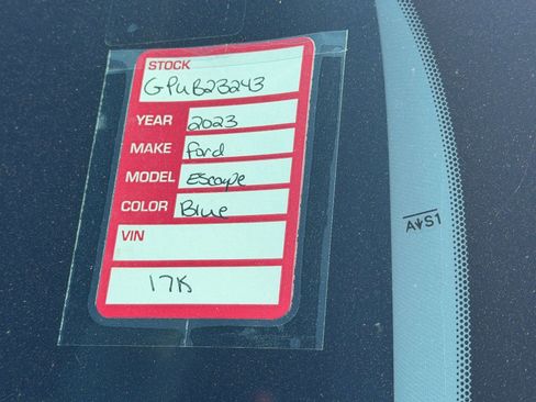 Used 2023 Ford Escape Active image 13