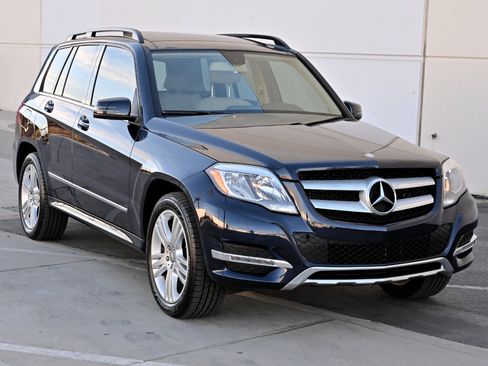 Used 2015 Mercedes-Benz GLK 350 2WD image 8
