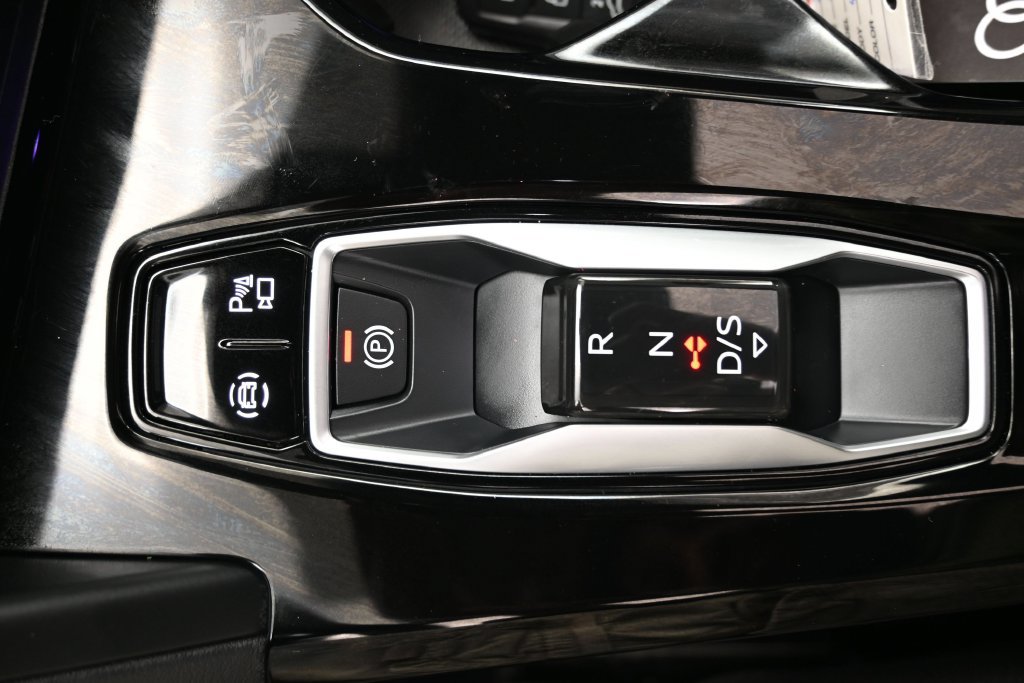 Used 2025 Audi Q5 Premium w/ Convenience Package AWD/4WD image 27