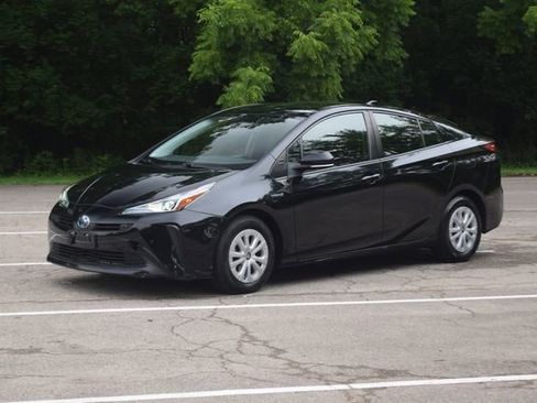 Used 2021 Toyota Prius LE FWD image 20