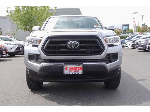 Used 2021 Toyota Tacoma SR AWD/4WD image 8