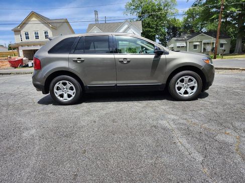 Used 2013 Ford Edge SEL FWD image 16