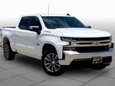 Used 2020 Chevrolet Silverado 1500 LT w/ Texas Edition AWD/4WD image 3