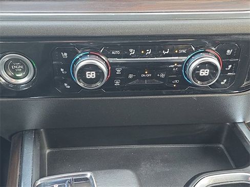 Used 2022 GMC Sierra 1500 SLT w/ SLT Convenience Package image 19