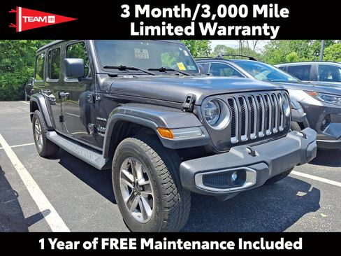 Used 2018 Jeep Wrangler Unlimited Sahara w/ Cold Weather Group AWD/4WD image 1