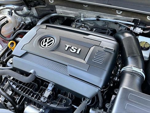 Used 2016 Volkswagen GTI SE w/ Driver Assistance Package FWD image 30