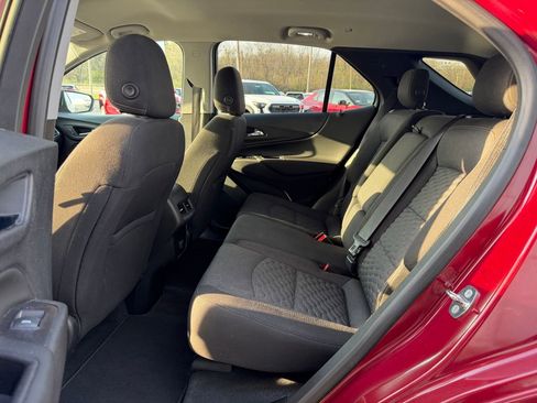 Used 2018 Chevrolet Equinox LT image 11