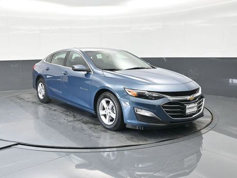 Used 2025 Chevrolet Malibu LS image 10