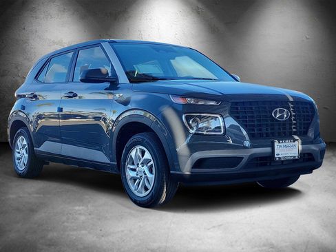 New 2026 Hyundai Venue SE FWD image 2