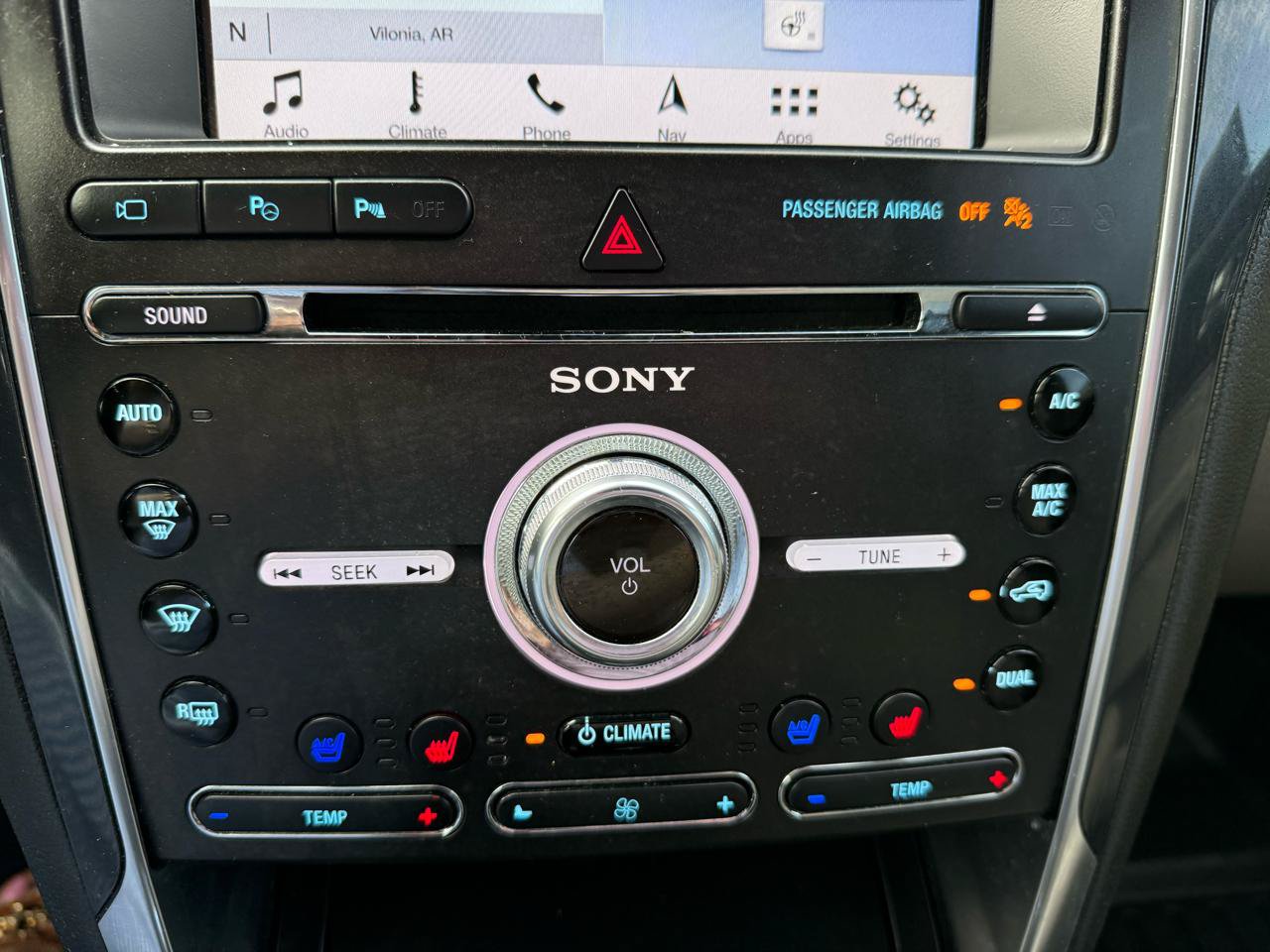 Used 2018 Ford Explorer Limited w/ Equipment Group 301A AWD/4WD image 36