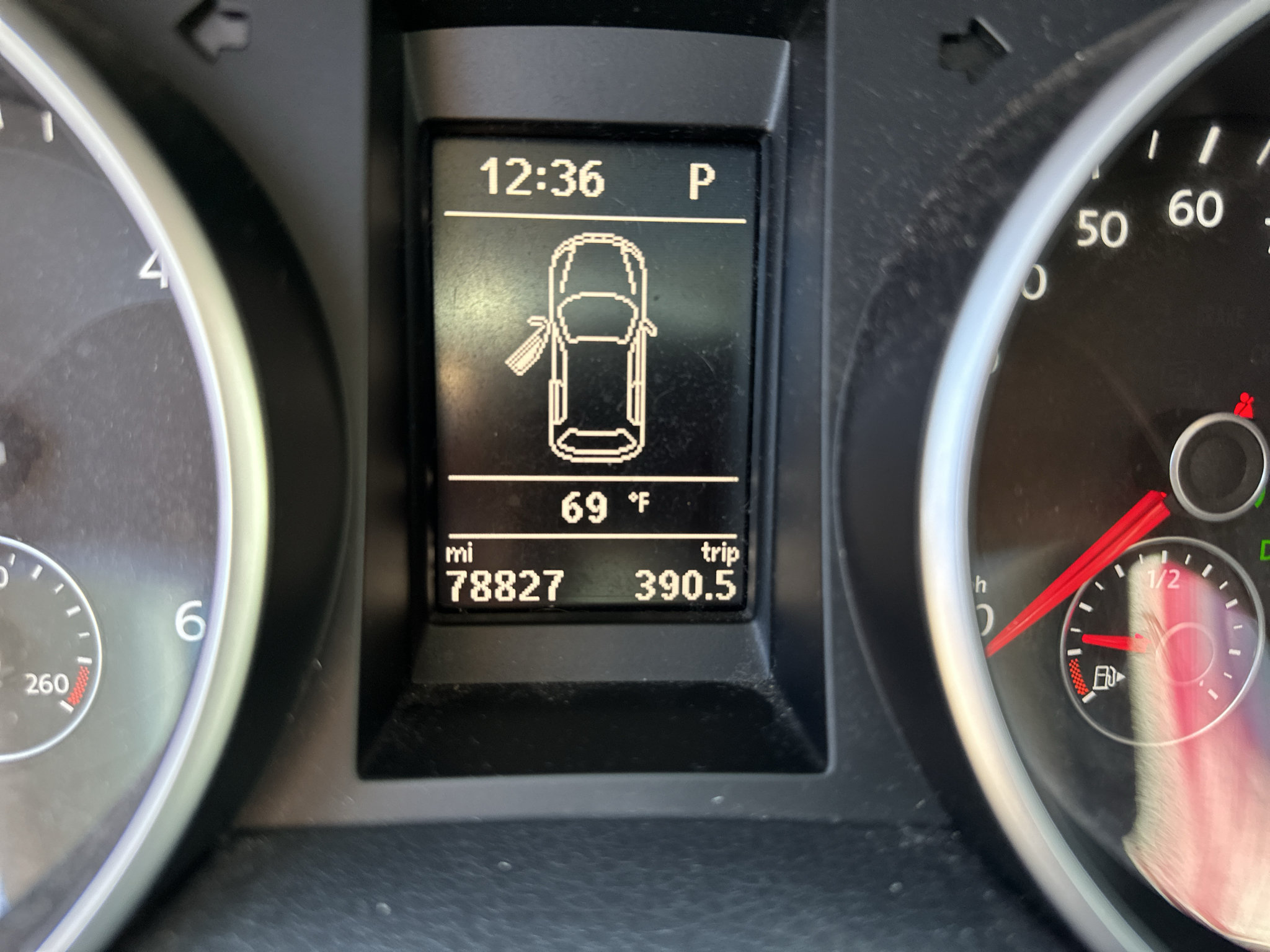 Used 2013 Volkswagen Golf TDI FWD image 5