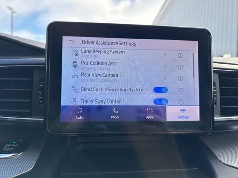 Used 2020 Ford Explorer XLT w/ Equipment Group 202A image 21