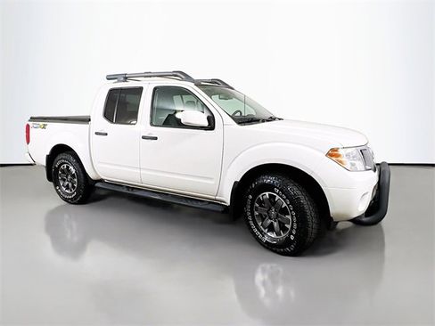 Used 2021 Nissan Frontier PRO-4X w/ Pro-4x Utility Package image 24