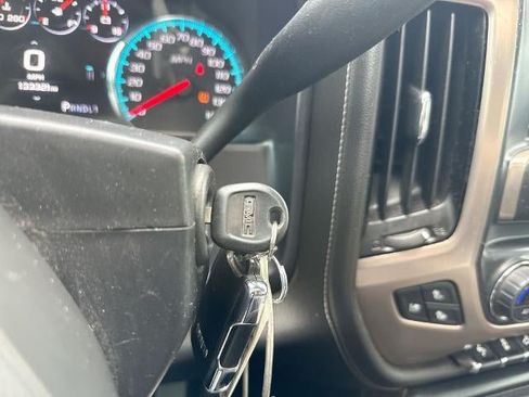 Used 2019 GMC Sierra 2500 Denali w/ Duramax Plus Package AWD/4WD image 17