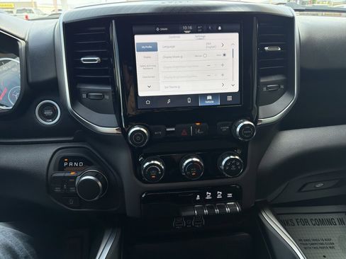New 2026 RAM 1500 Express AWD/4WD image 18