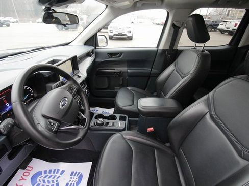 Used 2024 Ford Maverick Lariat w/ Black Appearance Package image 17