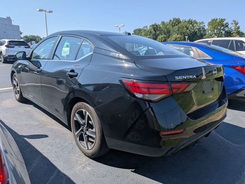 Used 2025 Nissan Sentra SV FWD image 4