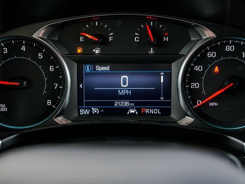 Used 2023 Chevrolet Equinox LT image 50