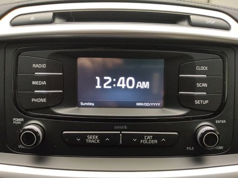Used 2017 Kia Sorento AWD image 25