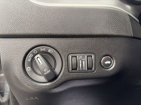 Used 2022 Dodge Charger GT w/ Blacktop Package image 15