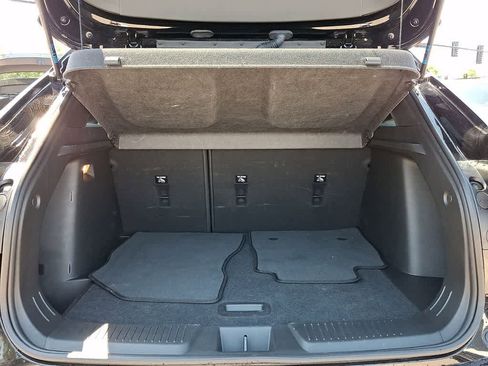 Used 2024 Chevrolet Trax RS w/ Driver Confidence Package FWD image 27