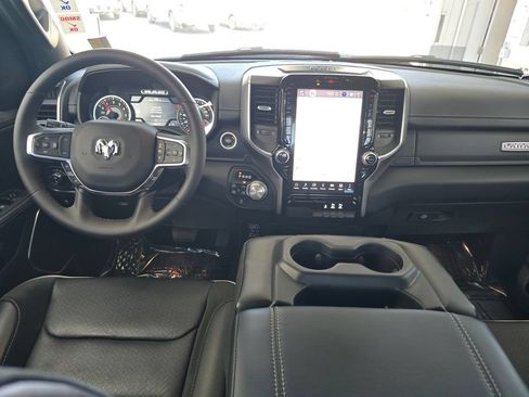 Used 2025 RAM 1500 Laramie AWD/4WD image 30