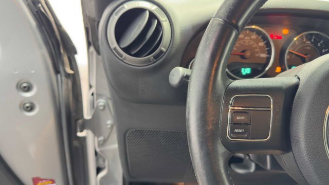 Used 2018 Jeep Wrangler Sport AWD/4WD image 23