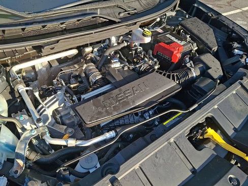 Used 2024 Nissan Rogue S AWD/4WD image 28