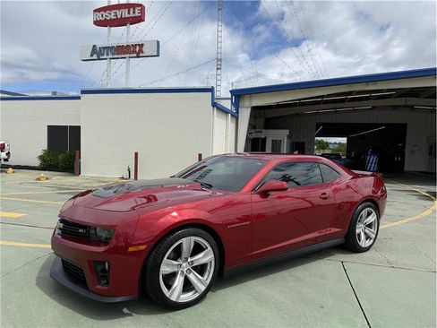 Used 2013 Chevrolet Camaro ZL1 image 10