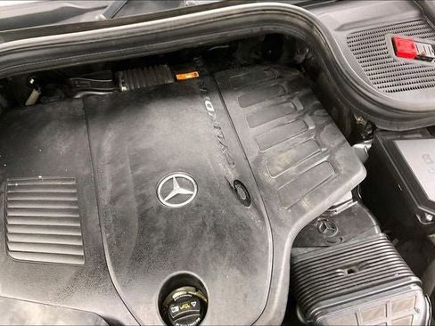 Used 2021 Mercedes-Benz GLS 450 4MATIC image 30