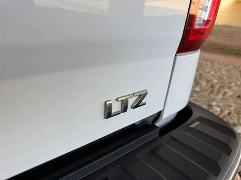 Used 2018 Chevrolet Silverado 1500 LTZ w/ Texas Edition image 18