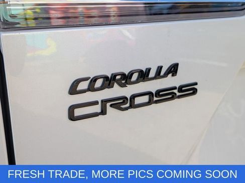 Used 2024 Toyota Corolla Cross XSE image 13