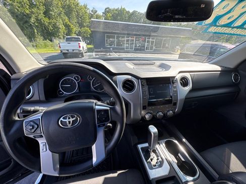 Used 2016 Toyota Tundra SR5 w/ SR5 Upgrade Package RWD image 14