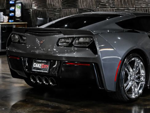 Used 2016 Chevrolet Corvette Stingray Coupe w/ 3LT Preferred Equipment Group RWD image 10