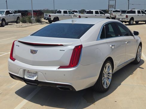 Used 2018 Cadillac XTS Luxury w/ Driver Awareness Package FWD image 3