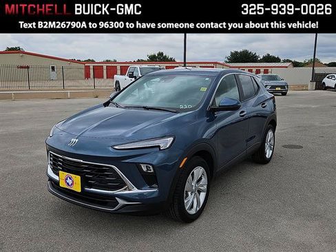 Used 2024 Buick Encore GX Preferred w/ Comfort Package FWD image 1