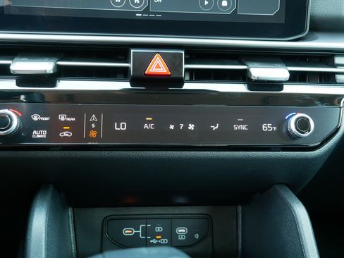 Certified 2026 Kia Sportage SX AWD/4WD image 23