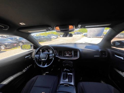 Used 2019 Dodge Charger SXT w/ Blacktop Package RWD image 12