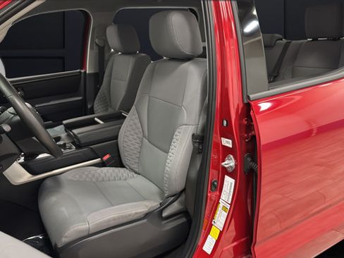 Used 2022 Toyota Tundra SR5 AWD/4WD image 9