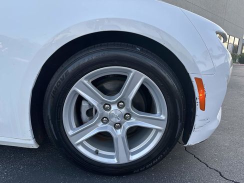 Used 2020 Chevrolet Camaro LT image 42