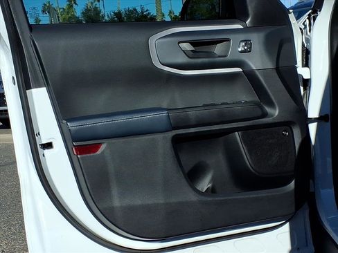 Used 2023 Ford Bronco Sport Outer Banks w/ Tech Package image 19