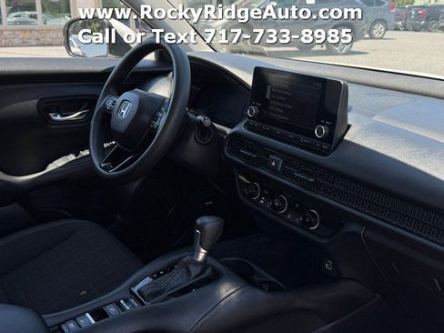 Used 2023 Honda HR-V LX image 10
