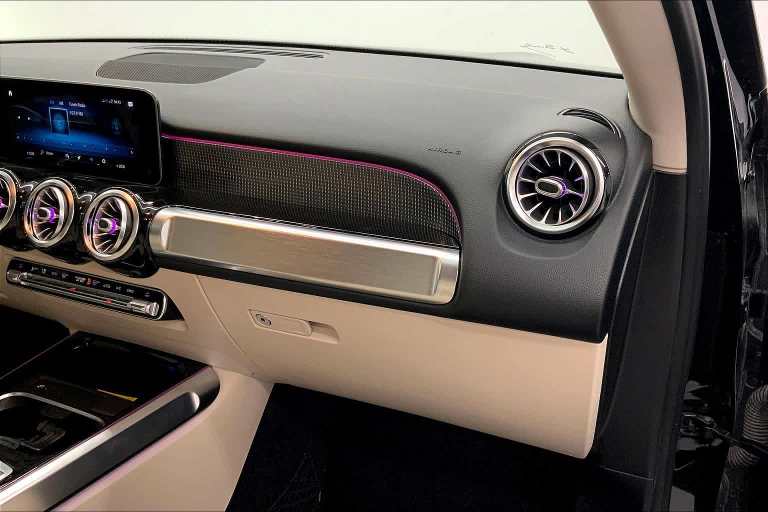 Used 2020 Mercedes-Benz GLB 250 image 16