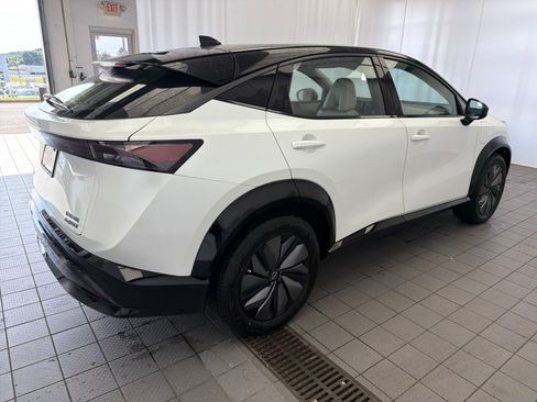 Used 2024 Nissan Ariya AWD image 4