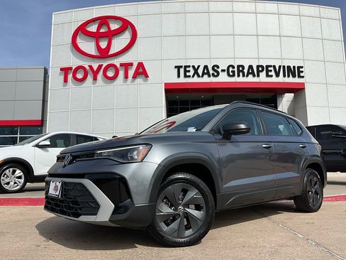 Used 2025 Volkswagen Taos S image 2