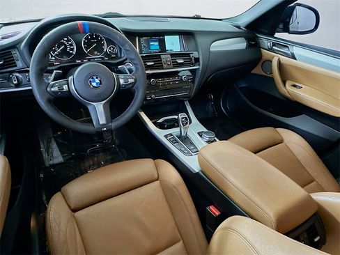 Used 2018 BMW X4 M40i image 15